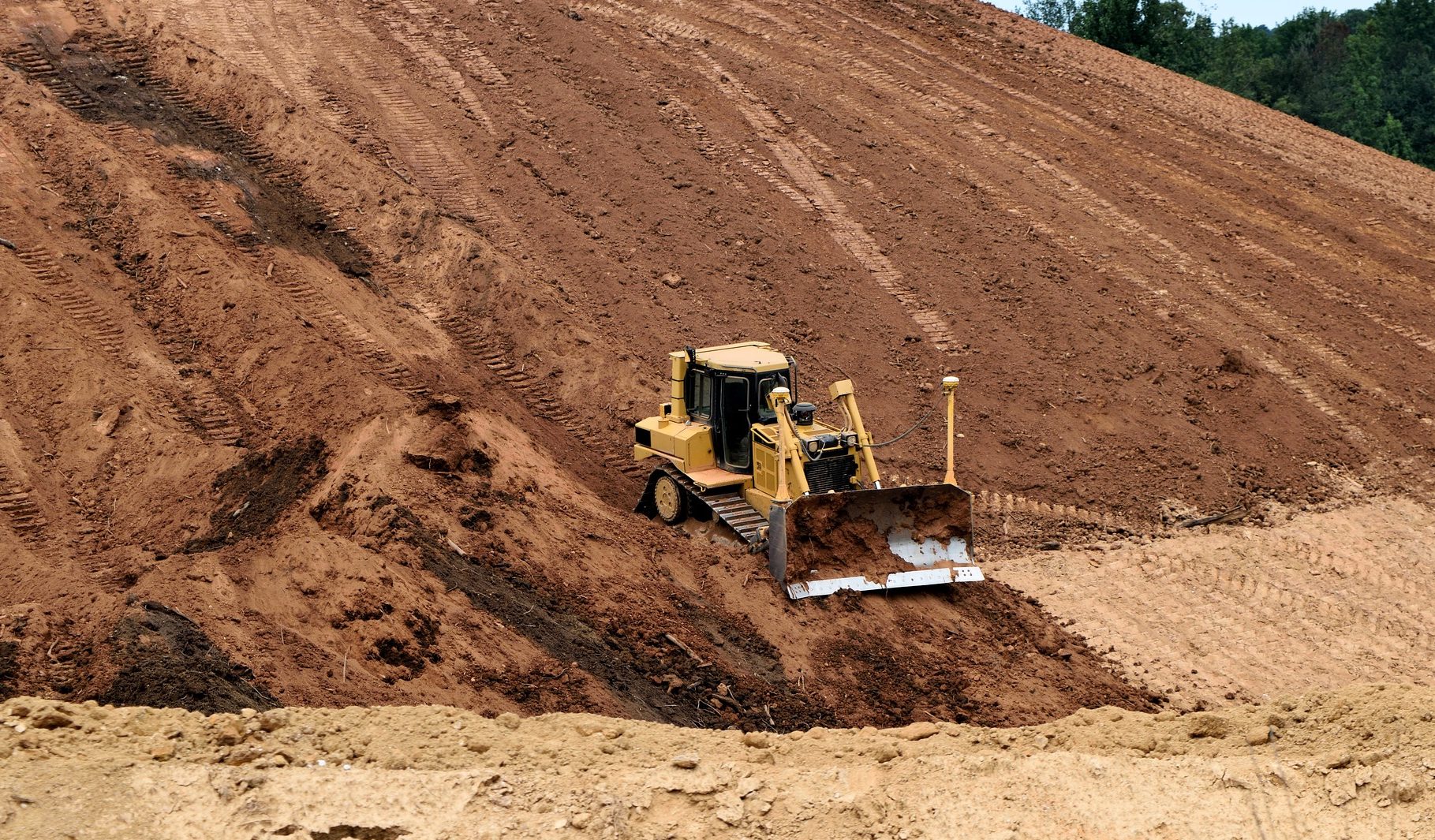 bulldozer-2594001_1920