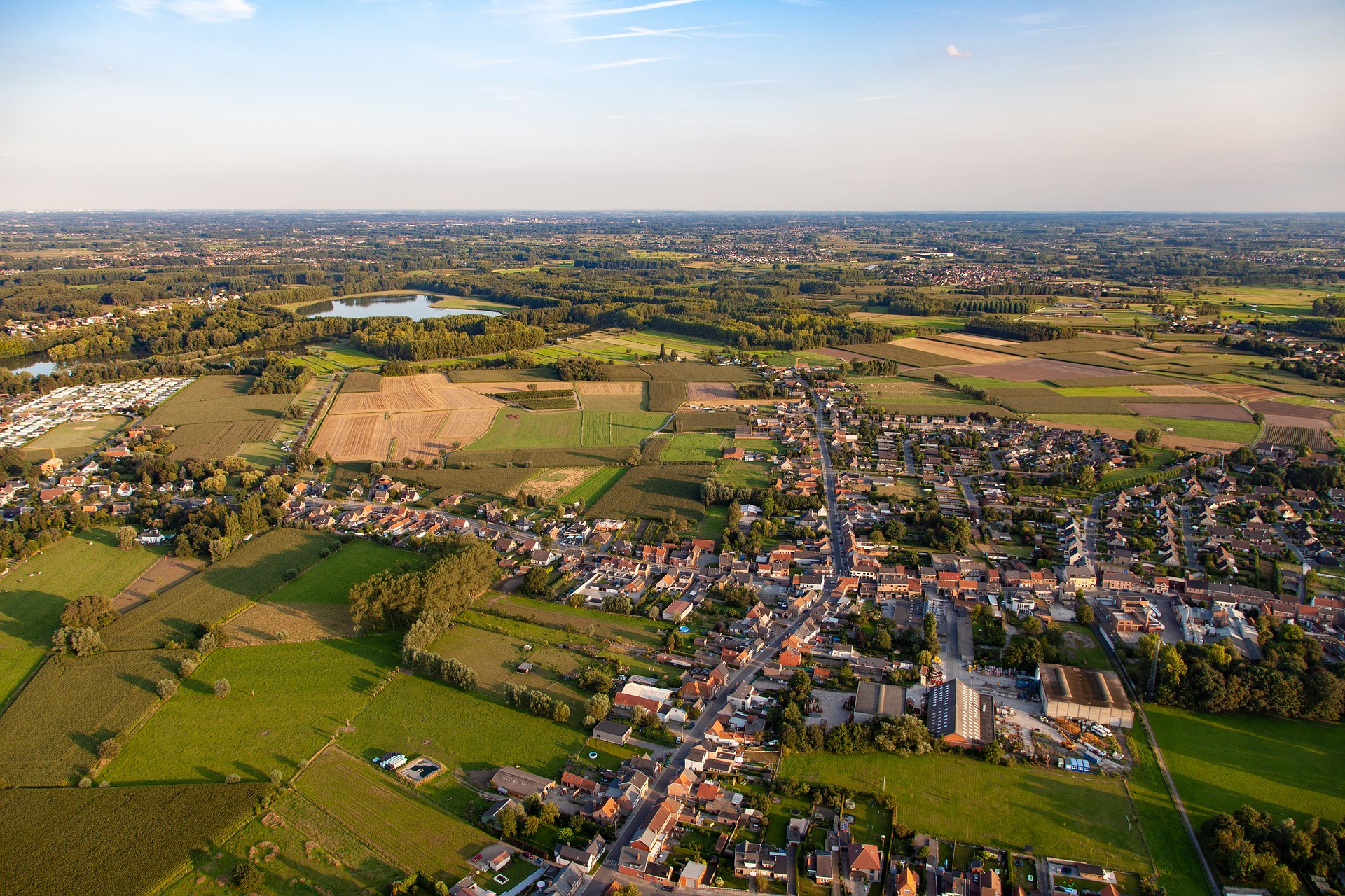 airphoto-3604449_1920
